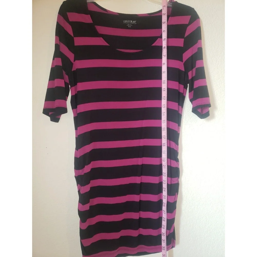 A Pea in the Pod Maternity Top Medium Magenta Black Striped Ruched Elbow Sleeve - Picture 4 of 5